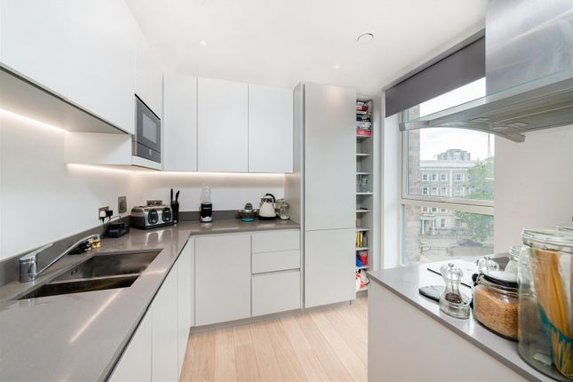 2-bed flat on Flat 14, 4, Stockwell Park Walk, London, £2,500/mo