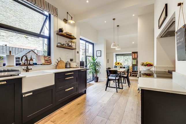 62, Park Road, Westcliff-on-sea photo 2