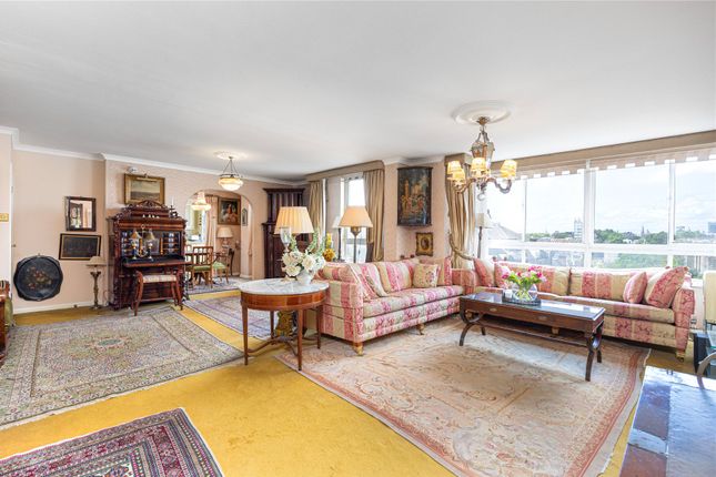 120 Pier House, 31, Cheyne Walk, London photo 2