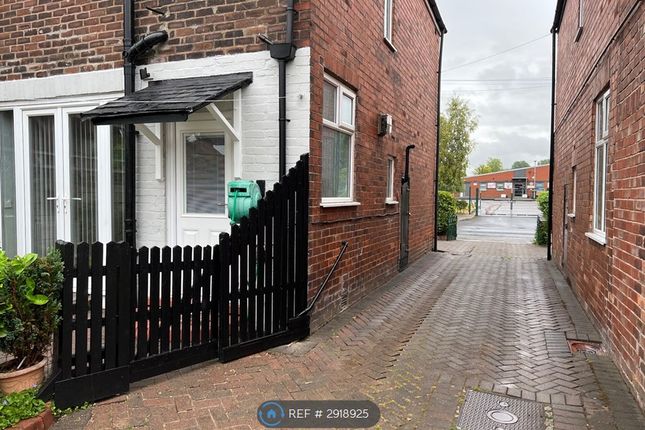 Lewis Road Droylsden, Manchester photo 3