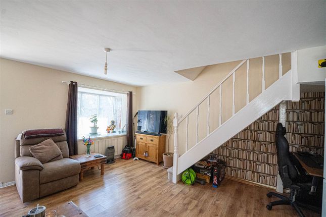 52, Pinders Road, Hastings photo 4