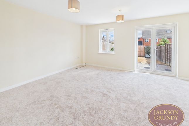 219, St. Crispin Drive, Northampton photo 2
