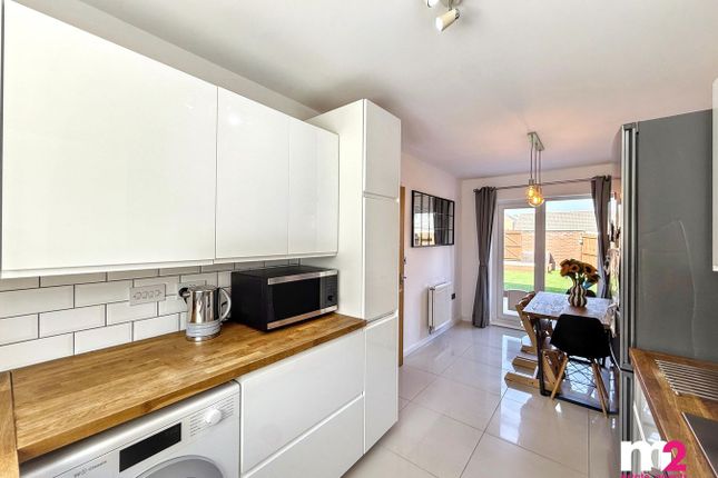 38, Bessemer Drive, Newport photo 5