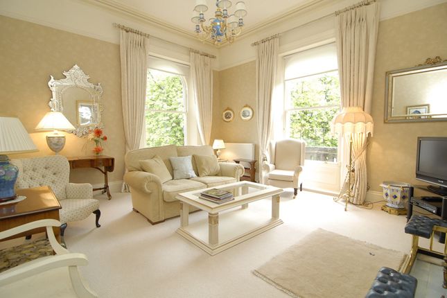 Flat 2, Beaulieu Court, Harrogate photo 2