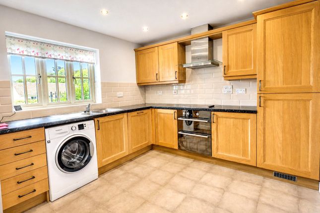 5, Meadowhayes, Minehead photo 2