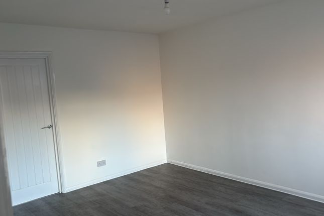 GADSBY COURT, WELLINGTON STREET, LUTON photo 5