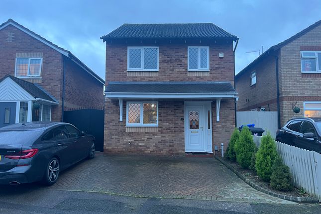 Thumbnail Property to rent in Beaufort Drive, Northampton