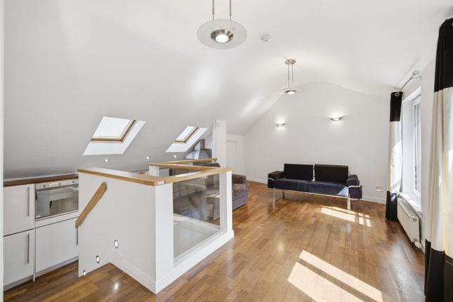 20 Broughton Place Lane, Edinburgh photo 3