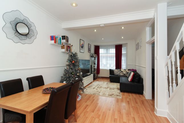 Terraced house for sale in Sunnyside Road South, London