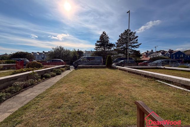 38, Royal Avenue, Isle Of Man photo 2