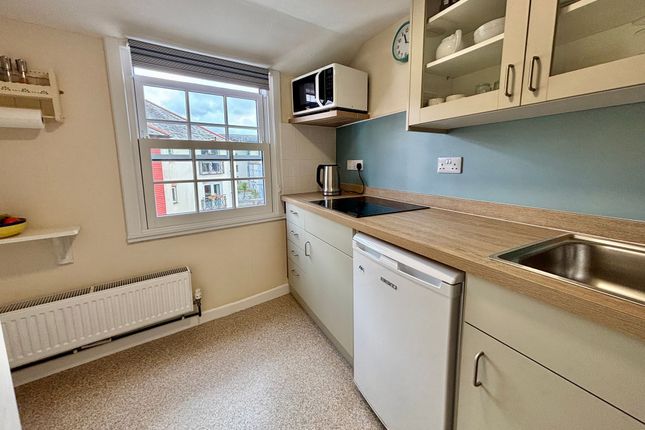 33a Bohill, Penryn photo 4