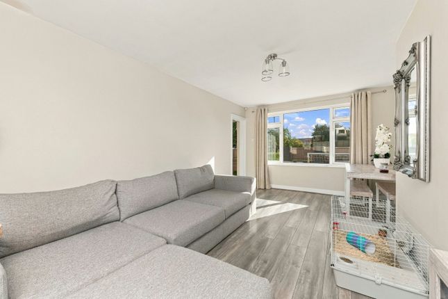 101, Lister Close, Pontefract photo 4