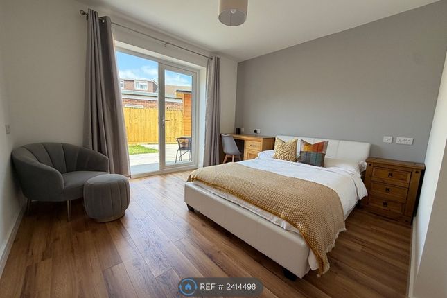 Studio flat on Steep Rise, Headington, Oxford, £1,450/mo
