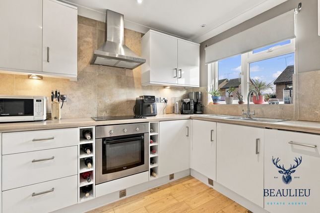10, Catherines Close, Chelmsford photo 4