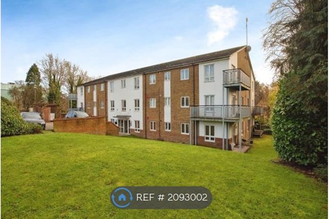 Thumbnail Flat to rent in Metropolitan Place, Watford