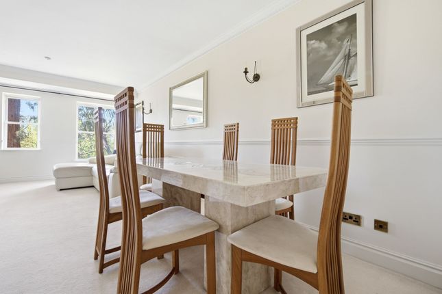11 Agincourt, Ascot photo 3