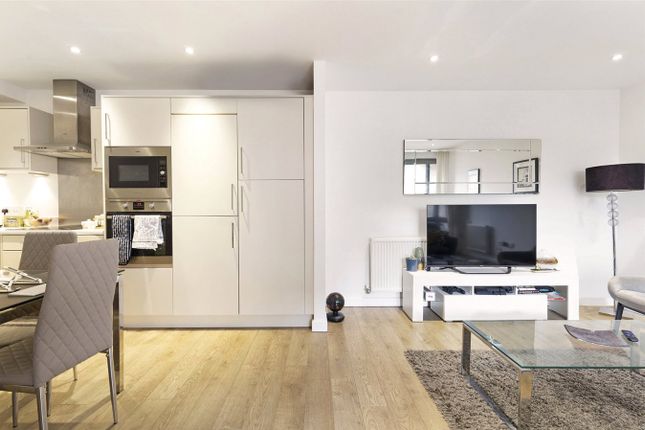 Apartment 33, Palm House, 70 Sancroft Street photo 3