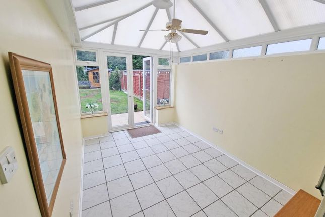22, Richmond Road, Rugby photo 3