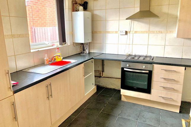 25, Lyons Road, Wirral photo 3