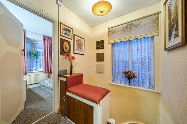 35a, Leith Close, London photo 3