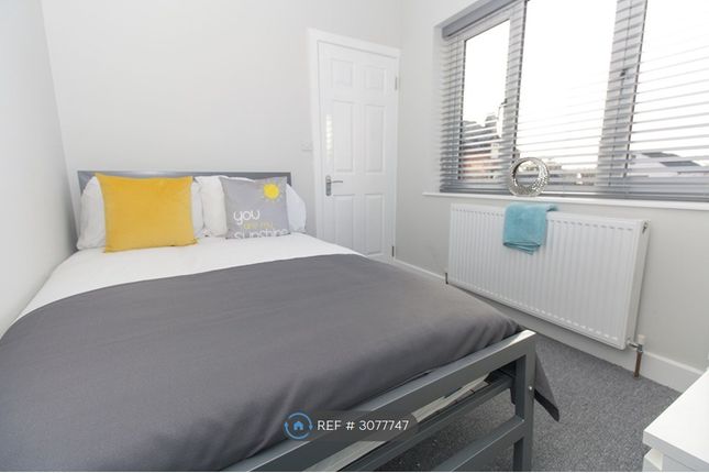1-bed flat on High St Kippax, Leeds, £795/mo