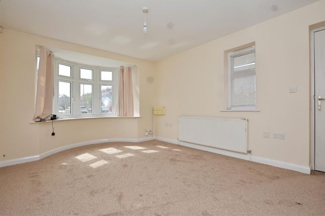 3, Exton Court, Scunthorpe photo 5