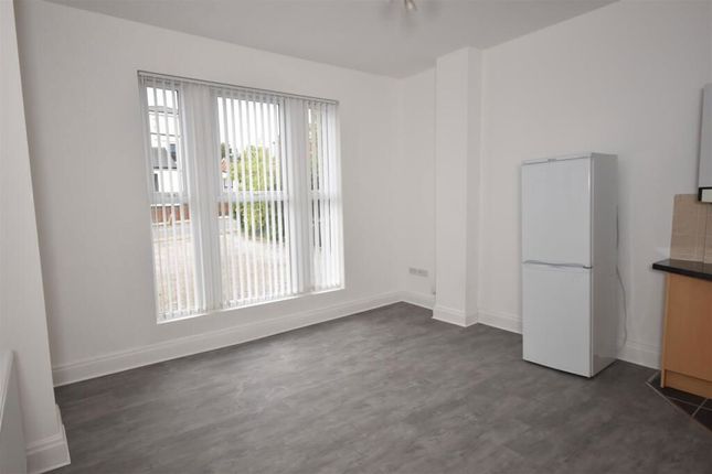 Flat 1 - 507, Old Chester Road, Birkenhead photo 4