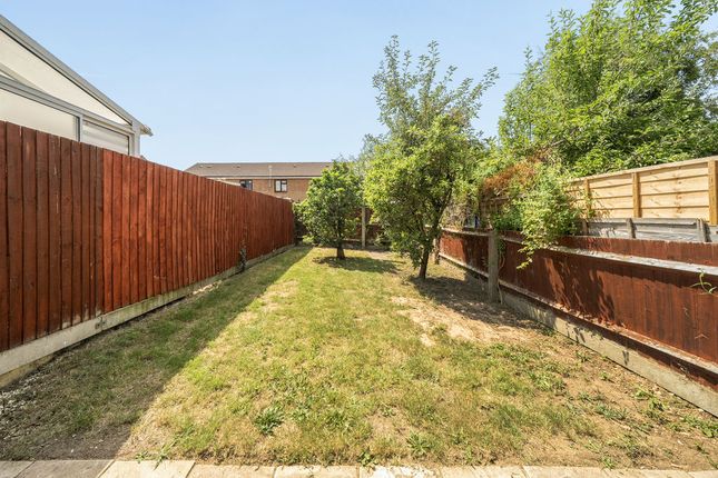 20, Blacksmiths Meadow, Oxford photo 4