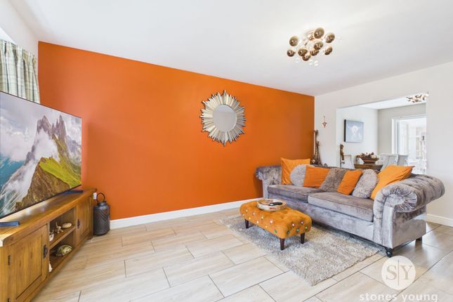 40 The Meadows, Darwen photo 4