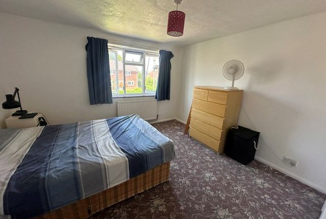64, LONGCROFT ROAD, THATCHAM photo 5