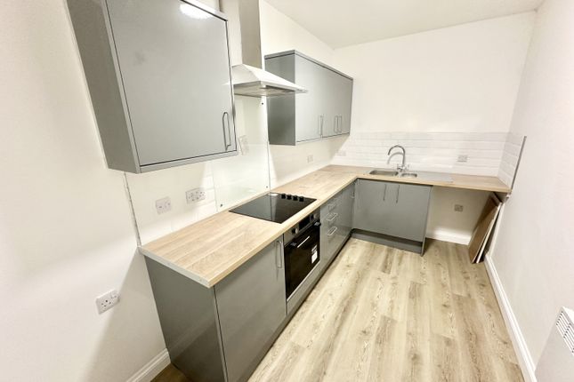 Thumbnail Flat to rent in Southgate, Sleaford
