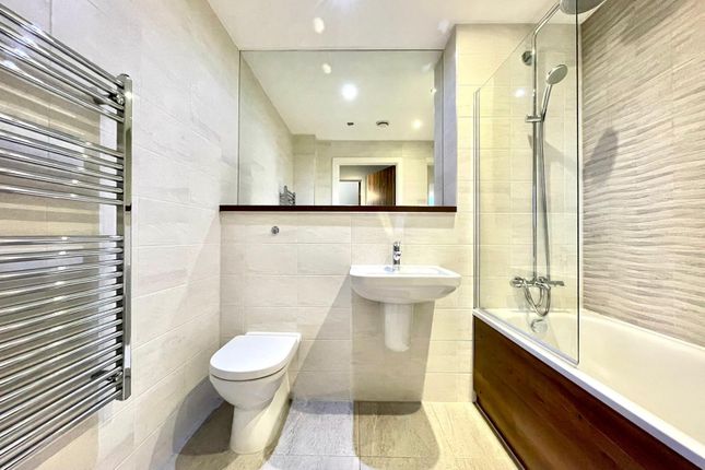 One Regent Apartment(NEX), Regent Road, Salford photo 5