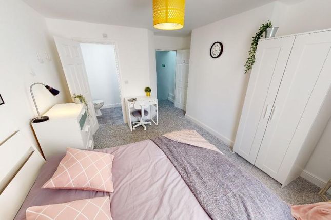11, De la Pole Avenue, Hull photo 5