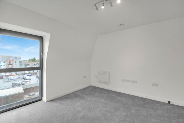 122C, High Street, Rayleigh photo 4