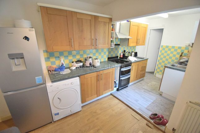 Foxhill Road, Reading photo 3