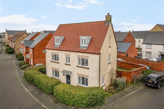 5-bed house on 17, Catterick Road, Bicester, £550,000