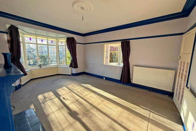 17, Harewood Avenue, Scarborough photo 4
