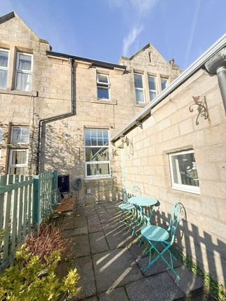 4, Stoodley Grange, Todmorden photo 3
