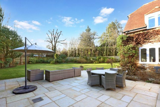 Country house for sale in Old Long Grove, Seer Green