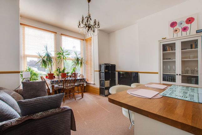 Flat 1, 423, Footscray Road, London photo 2