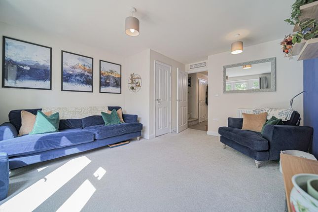 19, Mint Grove, Melksham photo 3