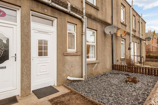 Thumbnail Flat for sale in Victoria Terrace, Markinch, Glenrothes