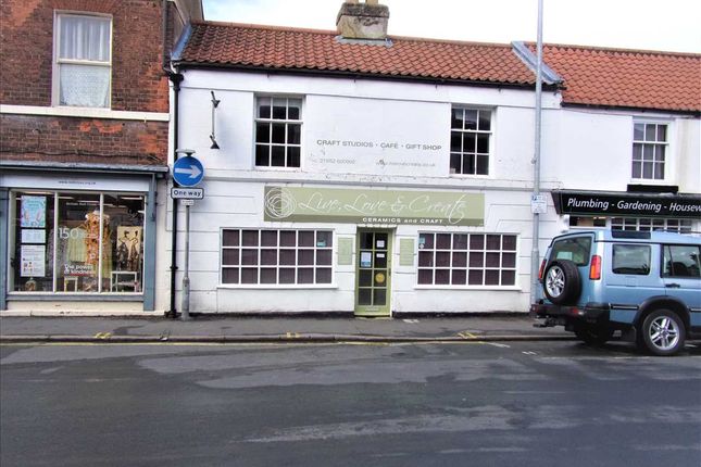 Commercial property to let in Wrawby Street, Brigg