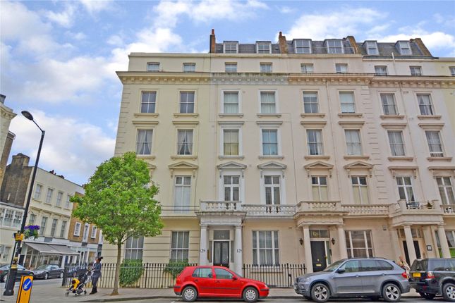 Flat to rent in Belgrave Road, Pimlico, London, UK