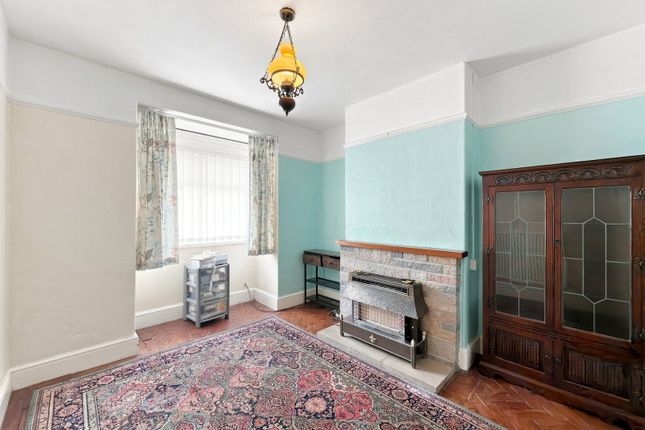 10, Cadifor Street, Carmarthen photo 3