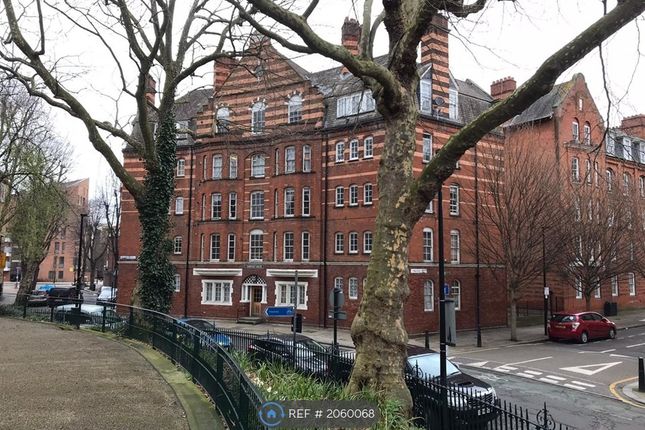Flat to rent in Chertsey House Arnold Circus, London