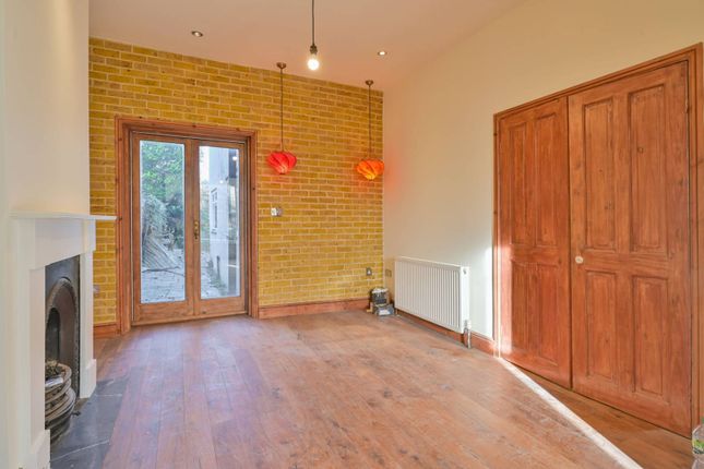 Thumbnail Terraced house to rent in Russell Road, 4Rs, Bounds Green, London