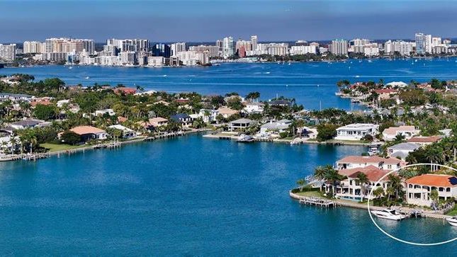 Property for sale in 340 W Royal Flamingo Dr, Sarasota, Florida, 34236, United States Of America