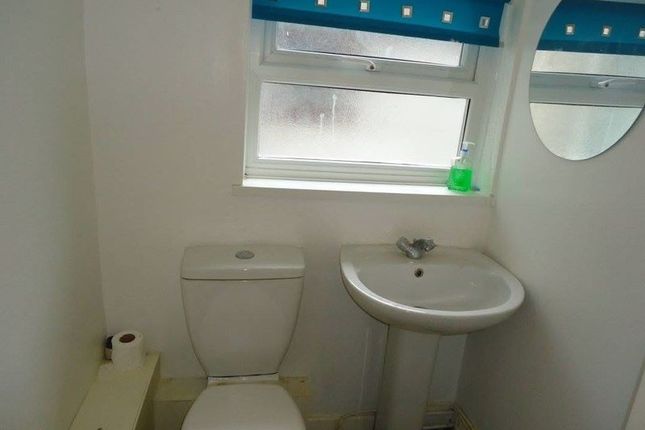 79, Dogfield Street, Cardiff photo 5