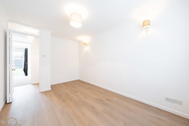 84, Britannia Drive, Burton-on-Trent photo 5